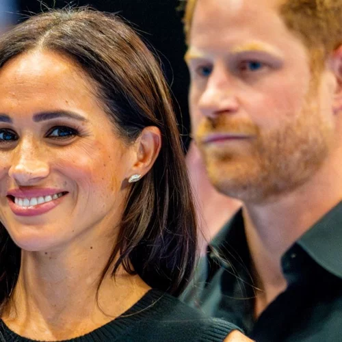 Meghan Markle | Η φούστα παρεό της "έσπασε" το βασιλικό πρωτόκολλο