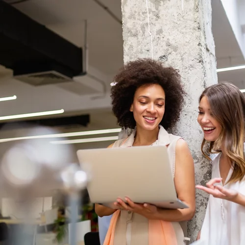 Small talk | Ναι, μια συζήτηση "για τον καιρό" μας φέρνει πιο κοντά