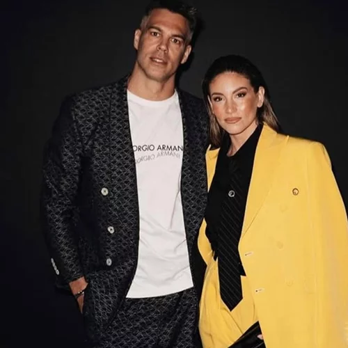 Αθηνά Οικονομάκου-Μπρούνο Τσερέλα | Στην επίδειξη του Giorgio Armani στην Εβδομάδα Μόδας του Μιλάνου