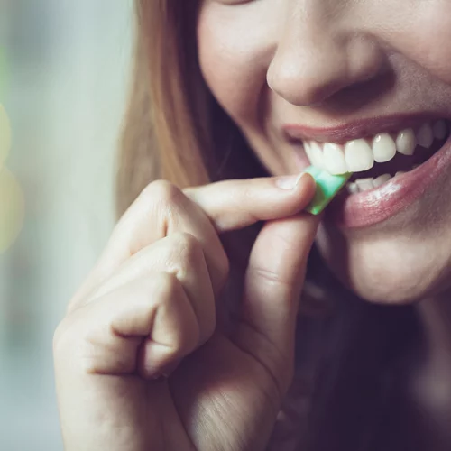 Δυσάρεστη αναπνοή: Τι φταίει, πώς θα την αντιμετωπίσεις