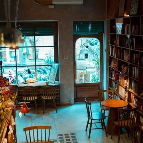 Τα cozy καφέ της Αθήνας για τις βροχερές μέρες