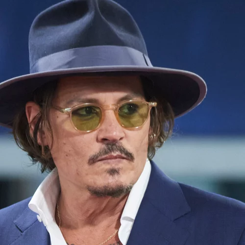 Johnny Depp | Μια ώρα πριν την ανακοίνωση της απόφασης του δικαστηρίου έδινε συμβουλές σε μια έγκυο γυναίκα