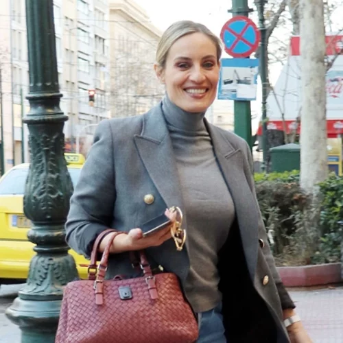 Ελεονώρα Μελέτη | "Οι γονείς οφείλουν να υποβάλλονται σε εκπαίδευση για τον ρόλο τους"