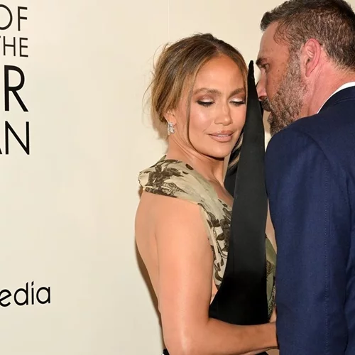 Jennifer Lopez | Η ιδιαίτερη συνάντηση με τον Ben Affleck στο κόκκινο χαλί μετά το διαζύγιό τους