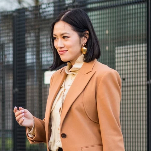 Πώς θα ντύνεσαι εύκολα και γρήγορα κάθε πρωί; Η Stradivarius προτείνει την πιο έξυπνη λύση