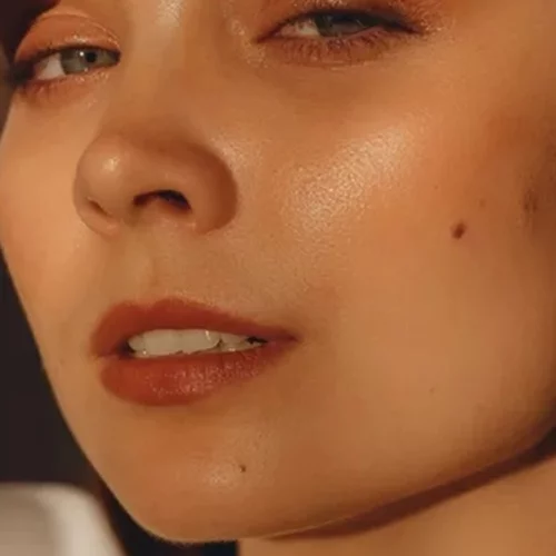 Ψαλίδα | Πώς θα προλάβεις τον χειρότερο εχθρό των μαλλιών σου