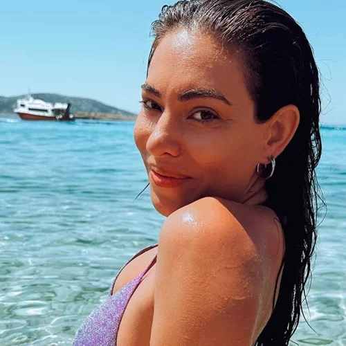 Η Ευρυδίκη Βαλαβάνη και ο Γρηγόρης Μόργκαν στην πρώτη κοινή φωτογραφία των διακοπών τους