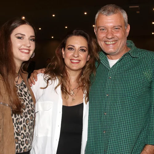 Ευαγγελία Μουμούρη | "Με την κόρη του συντρόφου μου μεγαλώνουμε μαζί" (vid)