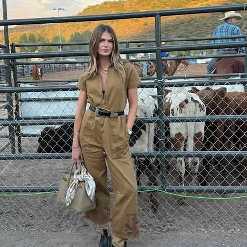 "Λιώνει" στη γυμναστική η Αμαλία Κωστοπούλου | Ακολουθεί το απόλυτο trend των fit girls