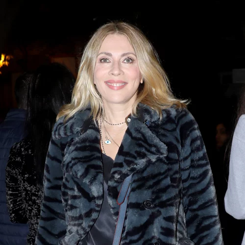 H Σμαράγδα Καρύδη συμπρωταγωνίστρια της Τζένης Καρέζη