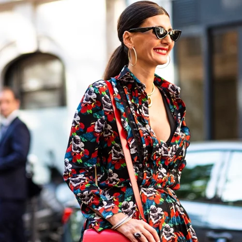 8 φορέματα που θα σε κάνουν να πεις "αντίο" στις φόρμες