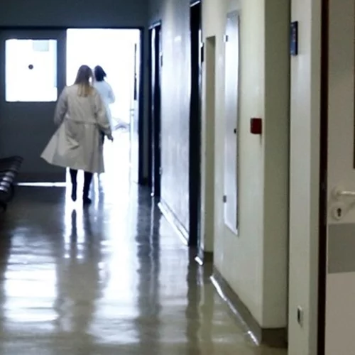 Πάτρα | Η οικογένεια της 41χρονης, η οποία είχε πέσει θύμα ξυλοδαρμού από τον 49χρονο σύντροφό της δωρίζει τα όργανά της