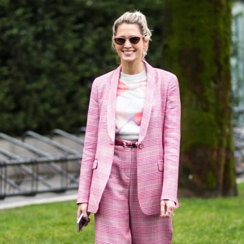 10 influencers που αποδεικνύουν πως οι τάσεις της μόδας ταιριάζουν σε όλα τα σώματα