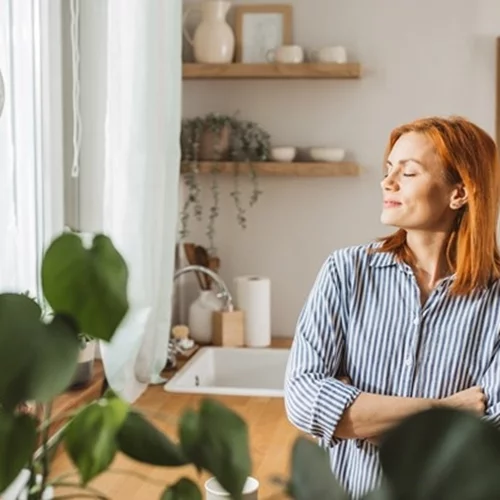 Θέλεις καθαρό σπίτι, χωρίς κόπο; Αυτά είναι τα 10 μικρά πράγματα που πρέπει να κάνεις για να λάμπει