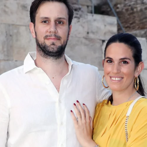 Αναστασία Καίσαρη | Ποζάρει με την ξανθιά 11 μηνών κόρη της στο Instagram