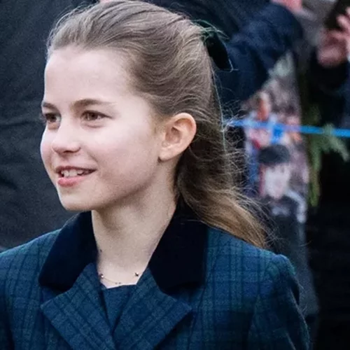 Πριγκίπισσα Charlotte | Οι αξιολάτρευτες υποκλίσεις της γίνονται viral