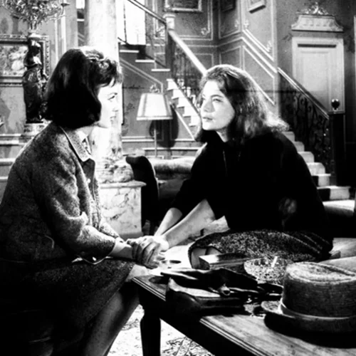 Όταν η Τζένη Καρέζη αποφάσισε να ακούσει τη φωνή μέσα της