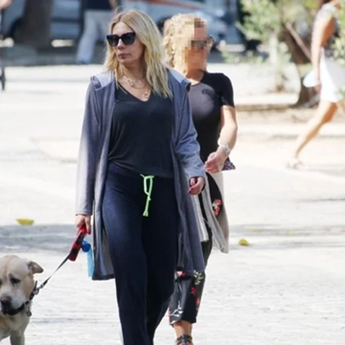 Ποιοι σχεδιαστές υπογράφουν το φόρεμα της Σμαράγδας Καρύδη στο Προεδρικό Μέγαρο