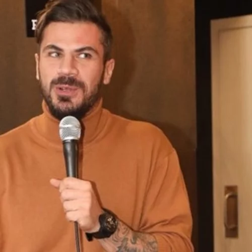 Άκης Πετρετζίκης | Αυτό είναι το νέο επαγγελματικό βήμα - Το οικόπεδο 8 στρεμμάτων που αγόρασε στα Σπάτα