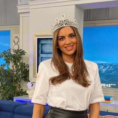 Όταν η Σταματίνα Τσιμτσιλή κέρδισε το δικό της στέμμα ομορφιάς - Η ιστορία πίσω από τη φωτογραφία