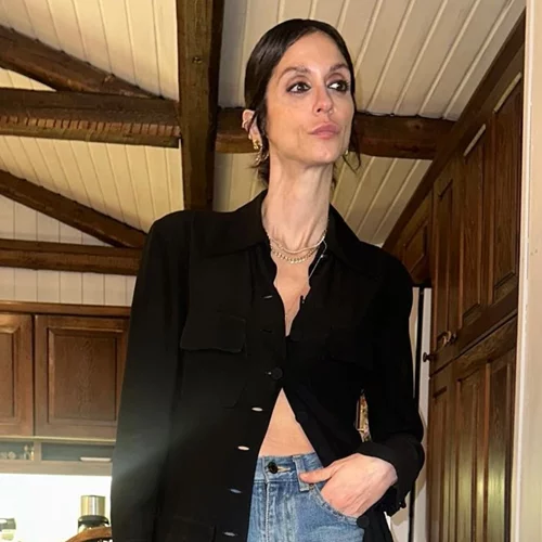 "Stylist genes going strong" | Η απίστευτη ομοιότητα της Σοφίας Καρβέλα με τον μεγάλο της γιο