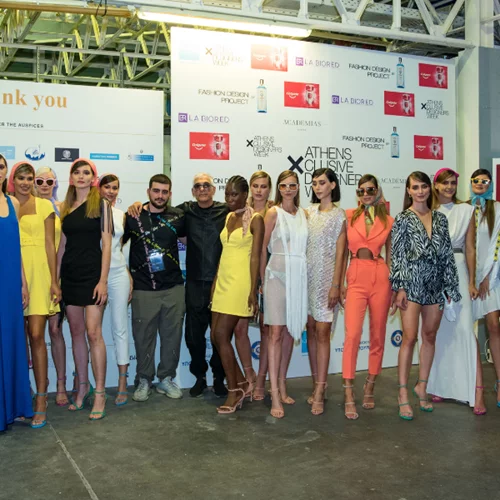Eντυπωσιακή έναρξη της πρώτης μέρας για τη διαδικτυακή εκδοχή της Ελληνικής εβδομάδας μόδας!