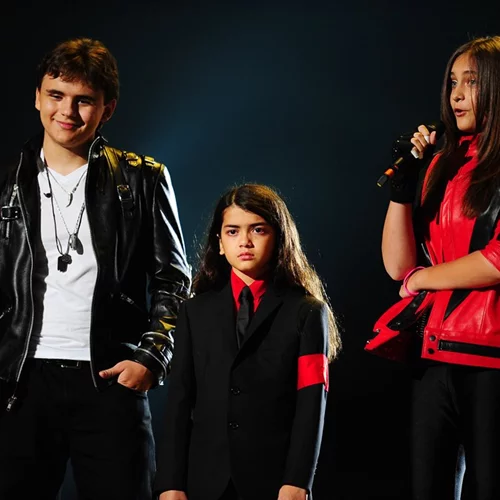 Η πρώτη τηλεοπτική εμφάνιση του Bigi 'Blanket' Jackson, 13 χρόνια μετά τον θάνατο του πατέρα του, Michael Jackson