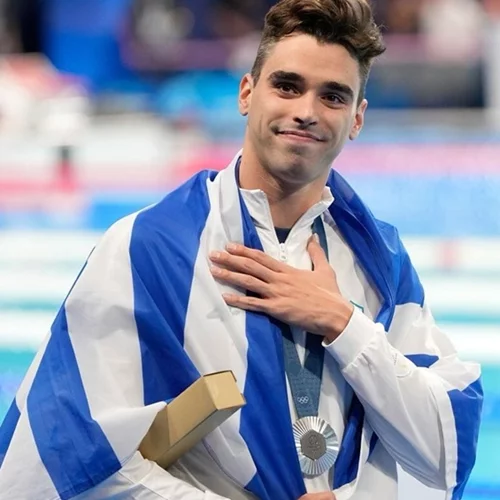 Απόστολος Χρήστου | Ένα scroll στο Instagram του