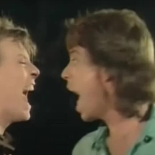 Όταν η γυναίκα του Ντέιβιντ Μπάουι τον έπιασε με τον Μικ Τζάγκερ στο κρεβάτι