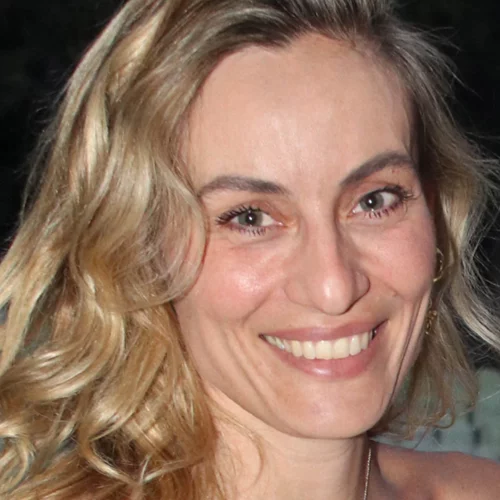 Ελεονώρα Μελέτη | Με νέο κούρεμα και χρώμα μαλλιών λίγο πριν την πρεμιέρα