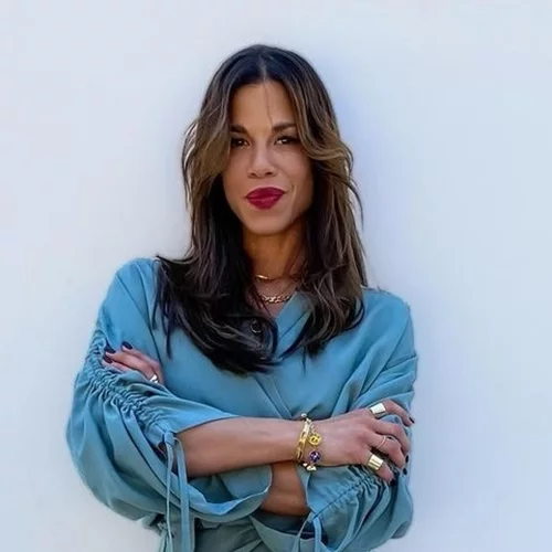 Συγκλονίζει η Δάφνη Καραβοκύρη | "Η μητέρα μου διαγνώστηκε με διπολική διαταραχή, άκουγα συχνά να τη λένε τρελή"