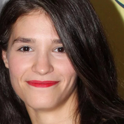 "Σιωπηλός Δρόμος" | Ποια είναι η γοητευτική πρωταγωνίστρια του νέου σίριαλ του Mega