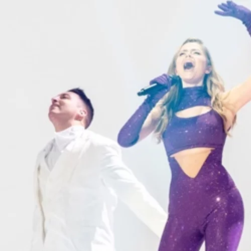 Στεφανία | Όλες οι λεπτομέρειες της εμφάνισης που έκλεψε τις εντυπώσεις στη σκηνή της Eurovision