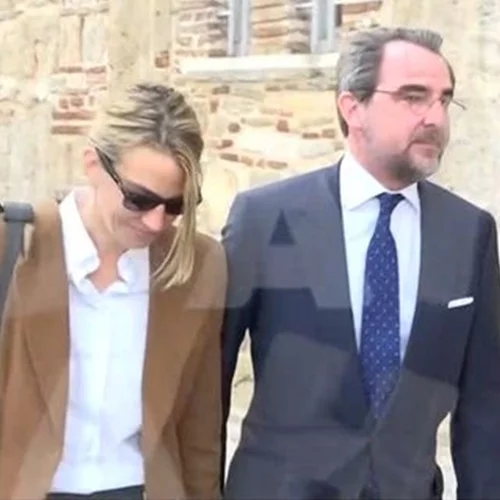 Πρόβα γάμου αυτή την ώρα για Χρυσή Βαρδινογιάννη και Νικόλαο Ντε Γκρες