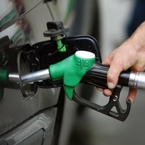 Φθηνότερα από πέρυσι πετρέλαιο θέρμανσης και βενζίνη