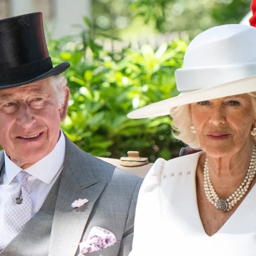 14 Νοεμβρίου | Τα πρώτα "βασιλικά" γενέθλια του Καρόλου κι ένα διαφορετικό Happy Bday