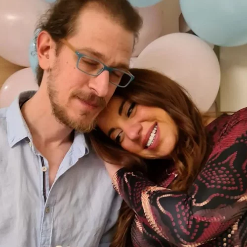 Μελίνα Μακρή | Η τρυφερή φωτογραφία με τον σύζυγό της λίγο πριν γίνουν γονείς