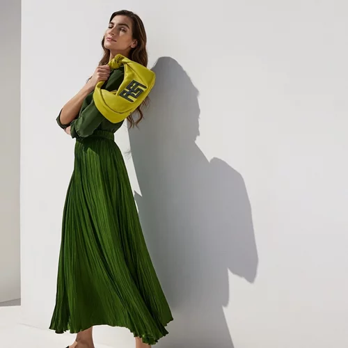 Η νέα συλλογή Ames the bags μας συστήνει το ανανεωμένο της logo