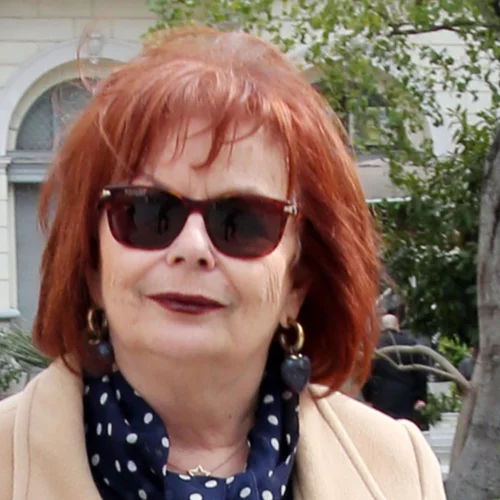 Νόρα Κατσέλη | Νοσηλεύεται στη ΜΕΘ σε κρίσιμη κατάσταση