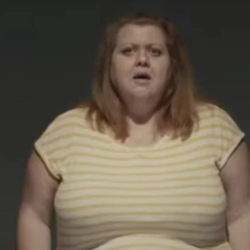 "Με λένε Αντιγόνη και είμαι χοντρή"