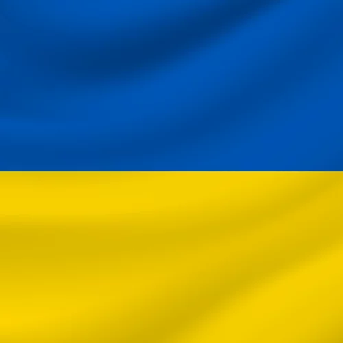 Το αντιπολεμικό μήνυμα των fashion influencers | Τα street style σύνολα στα χρώματα της ουκρανικής σημαίας