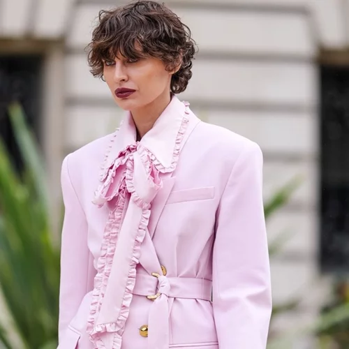 Τα πιο κομψά looks που μπορείς να δημιουργήσεις με ένα σακάκι φέτος την άνοιξη