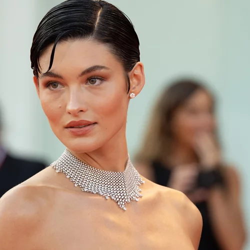 3 (φυσικοί) τρόποι για να καταπολεμήσεις τους μαύρους κύκλους και σακούλες κάτω από τα μάτια