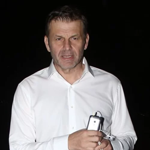 Απόστολος Γκλέτσος | "Το παιδί μου είναι σαν και μένα, είναι λίγο χαζό"