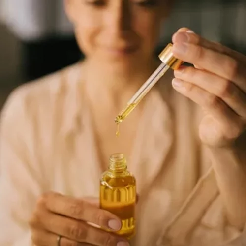 Το φυσικό έλαιο που σώζει από τη δυσκοιλιότητα σε λίγες ώρες: Πώς να το χρησιμοποιήσεις σωστά;