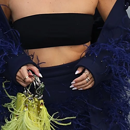 Γαλλικό Μανικιούρ | Οι 5 φρέσκες εκδοχές του που θα βλέπεις παντού φέτος