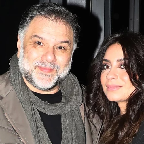 Γρηγόρης Αρναούτογλου & Νάνσυ Αντωνίου | Αυτό είναι το τεράστιο σαλόνι με αρκετά μεγάλη τηλεόραση