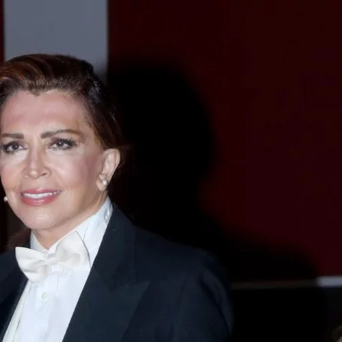 Σπάνια κλικ από τα late 70s όταν η Μιμή Ντενίση εργαζόταν ως φωτομοντέλο