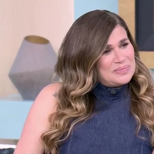 Η αποκάλυψη της Νεσχάν Μουλαζίμ για τα προβλήματα κύησης |"Κυκλοφορώ με αμαξίδιο"