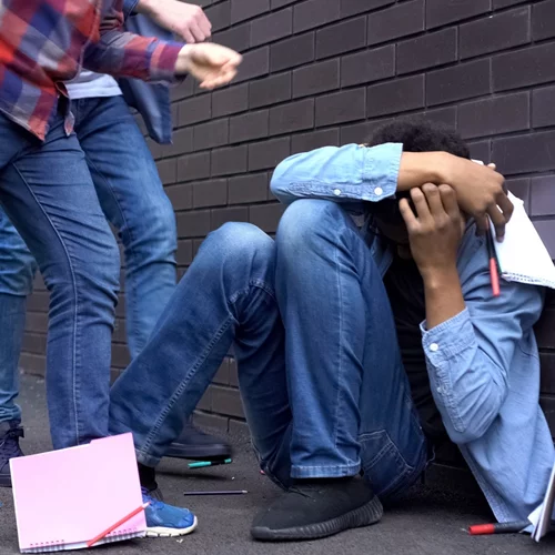 Έξαρση της νεανικής βίας: "Τα παιδιά δεν κατανοούν τη σοβαρότητα των πράξεών τους"